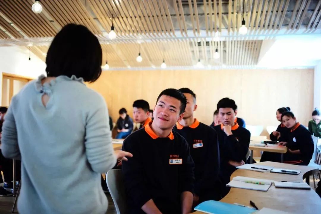 游泳冠军奖金多少_学校出过游泳冠军后规定游泳课_游泳冠军班