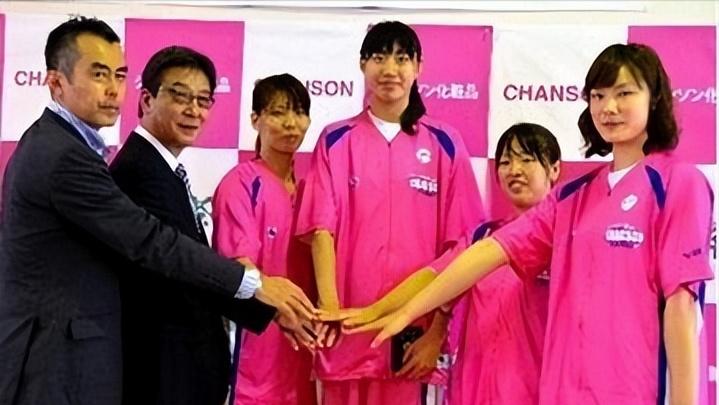 姚丽举重夺冠视频_女子举重运动员姚丽_奥运会举重冠军女子姓姚的